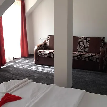 Pensiunea Maya Сasa de vacaciones *